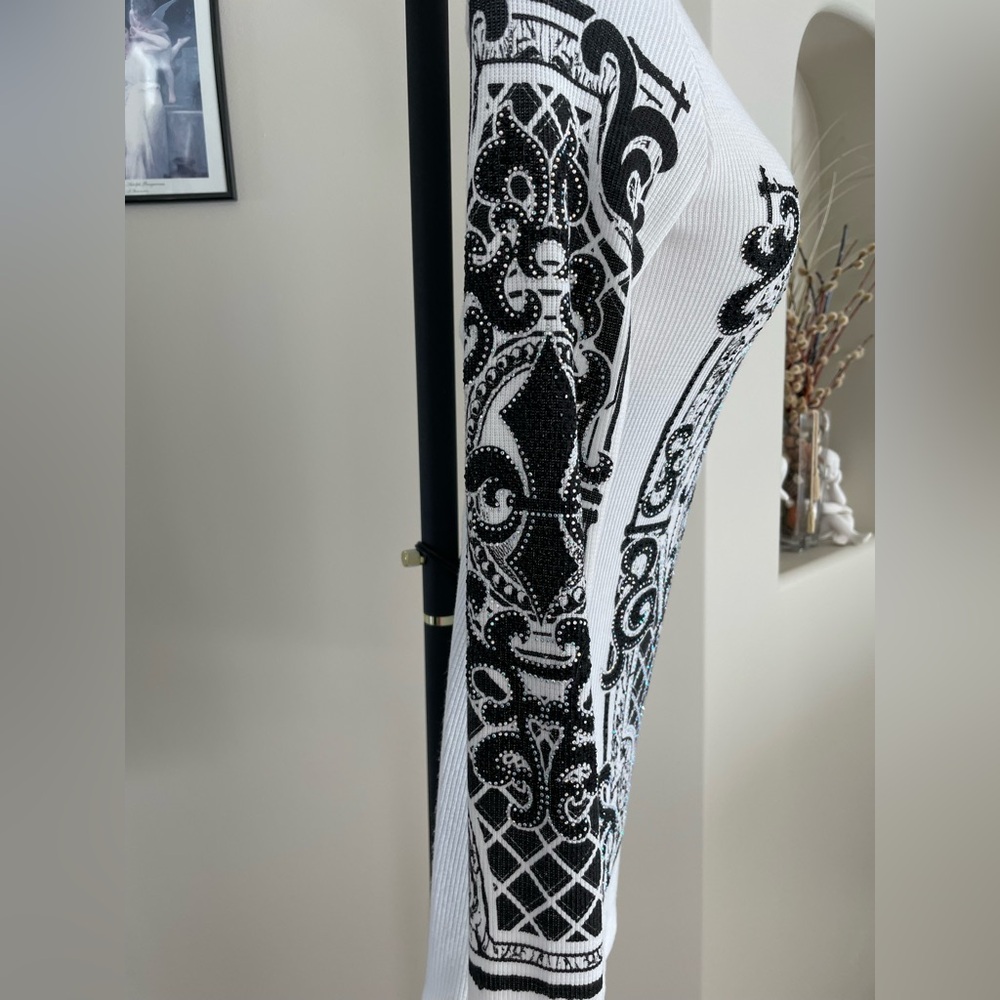 Vocal Black and White Ornate Long Sleeve Top - Picture 3 of 5